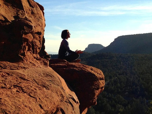 9 Best Herbs and Vitamins for Managing Stress and Anxiety Naturally